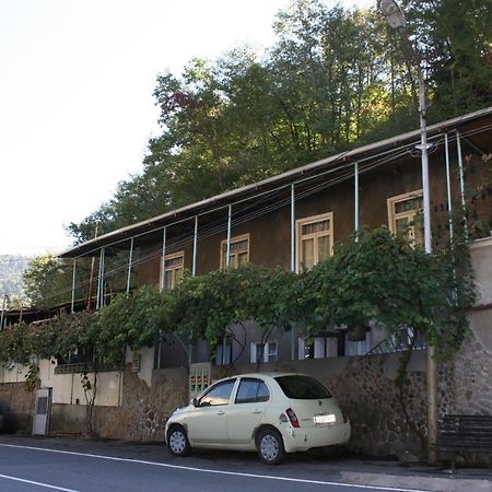 Guest House Nima Bordschomi Exterior foto