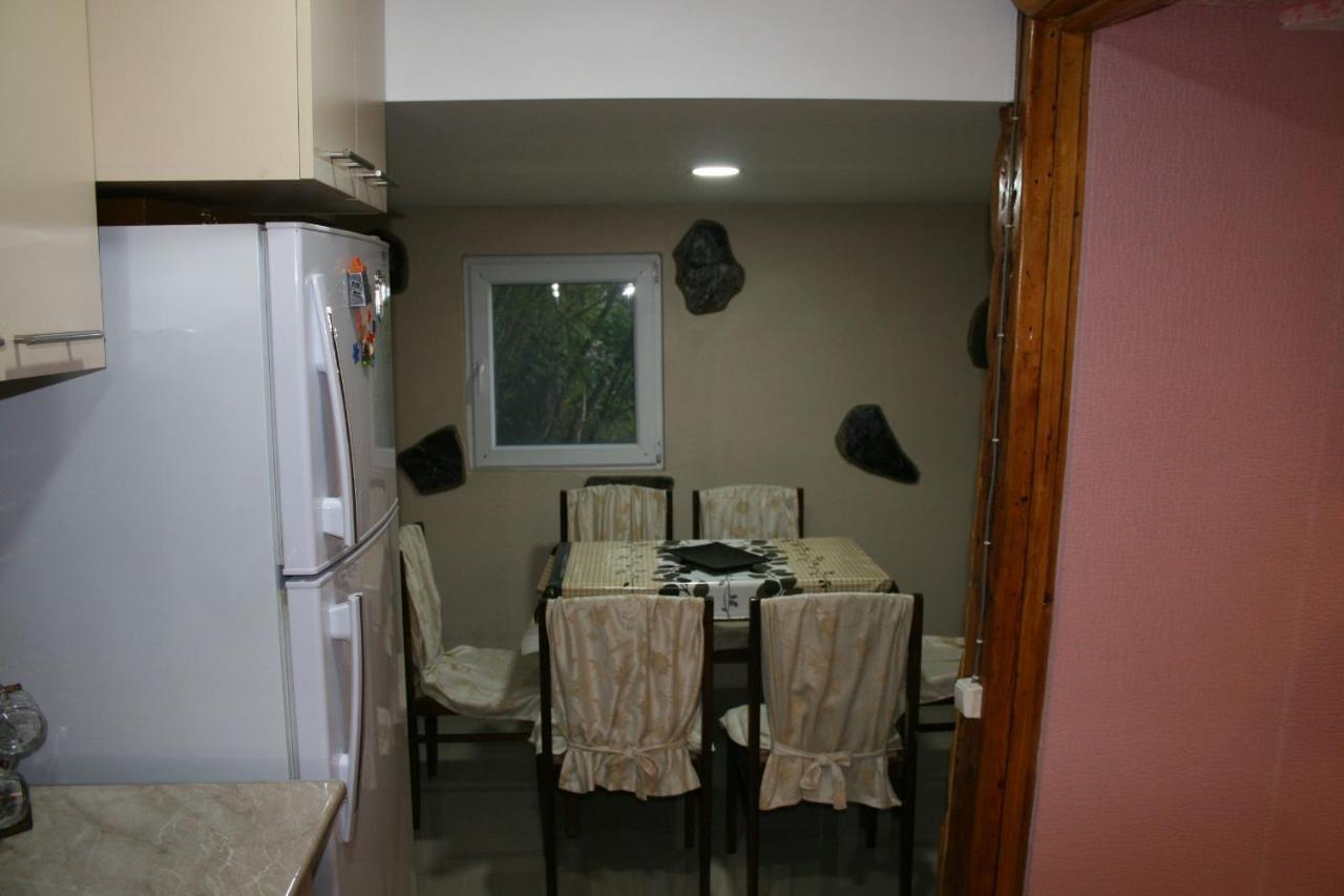 Guest House Nima Bordschomi Exterior foto